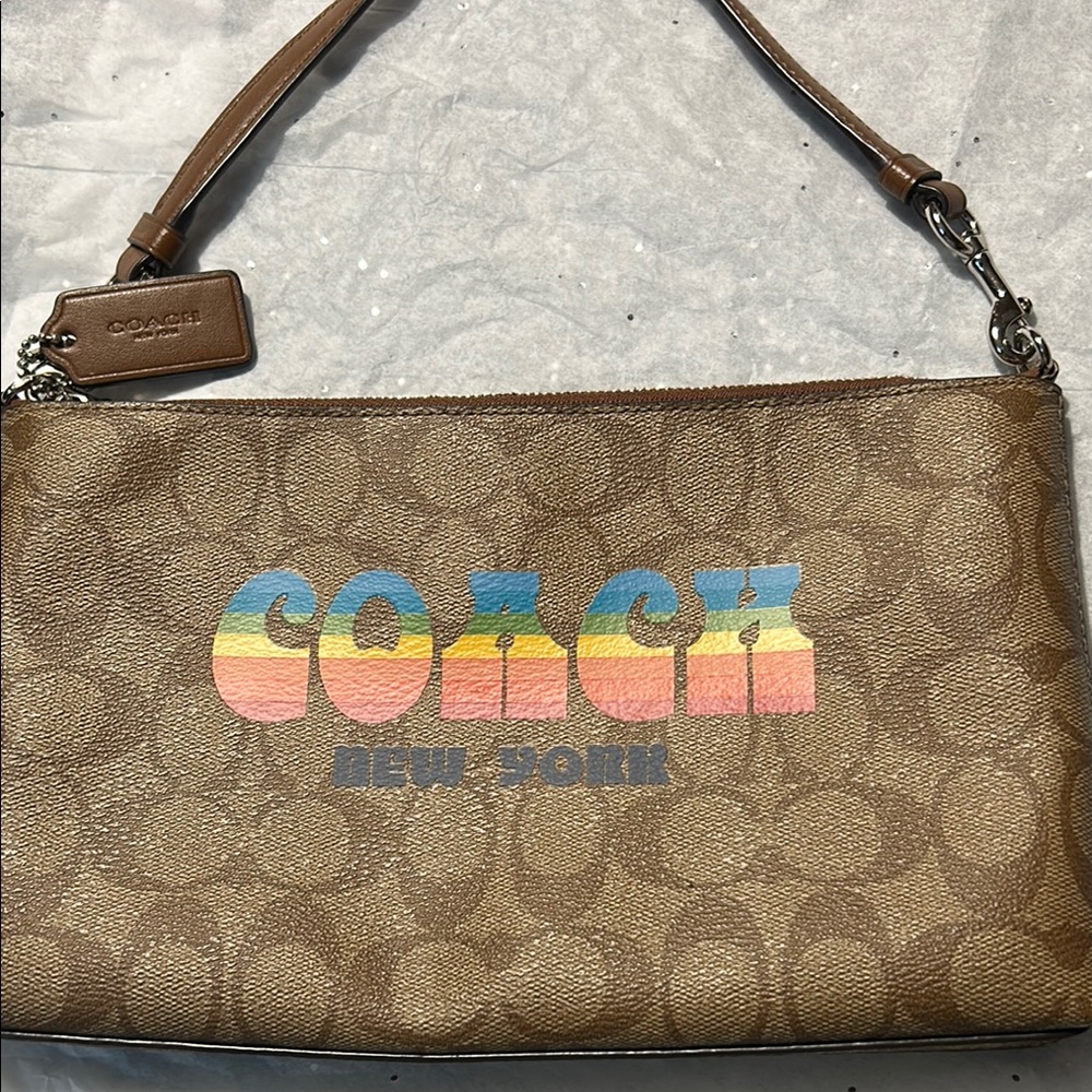 Coach 2019 Pride Rainbow Ltd Edition New York Extra Large Wristlet/Clutch EUC